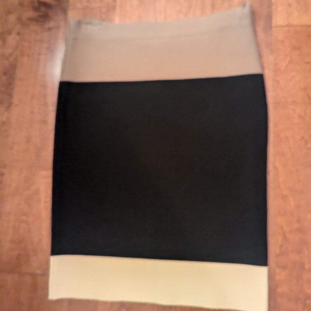 BCBG bandage skirt - size large
